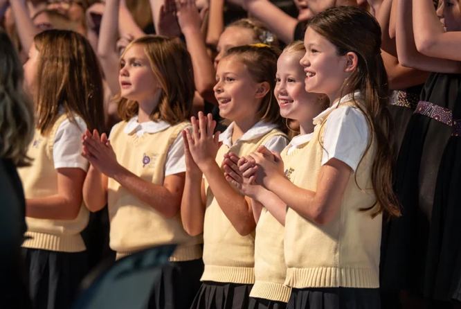 Badger State Girl Choir singers