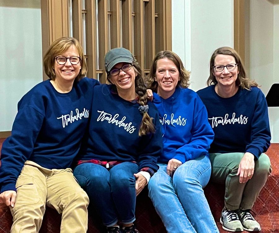 Troubadours staff